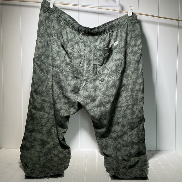 Orvis Camo Green Jogger Pants Women's 2X Casual Outdoor Camping Fishing Hiking - Picture 6 of 11